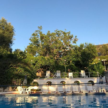 فيلا Loris House ماسّا لوبْرينسِ المظهر الخارجي الصورة