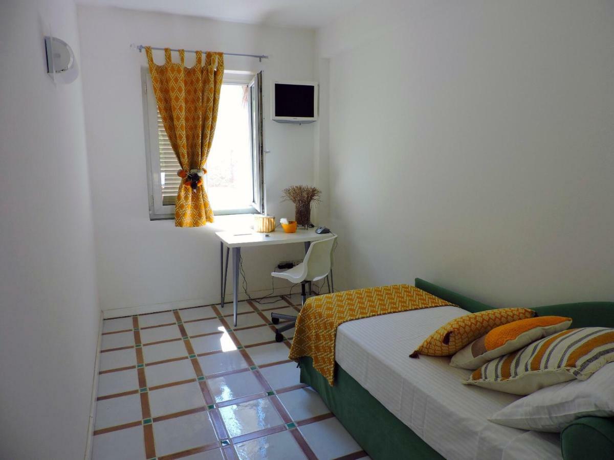 فيلا Loris House ماسّا لوبْرينسِ المظهر الخارجي الصورة